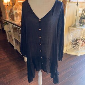 CATO Women V Neck Hi-Lo Long Sleeve Lightweight Blouse Black 22/24W RUFFLE 3/4